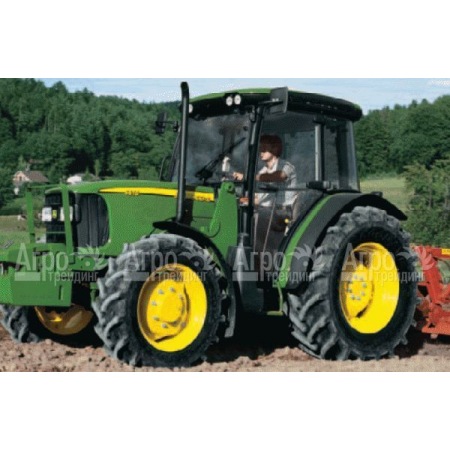 Многофункциональный минитрактор John Deere 5615 в Волжском